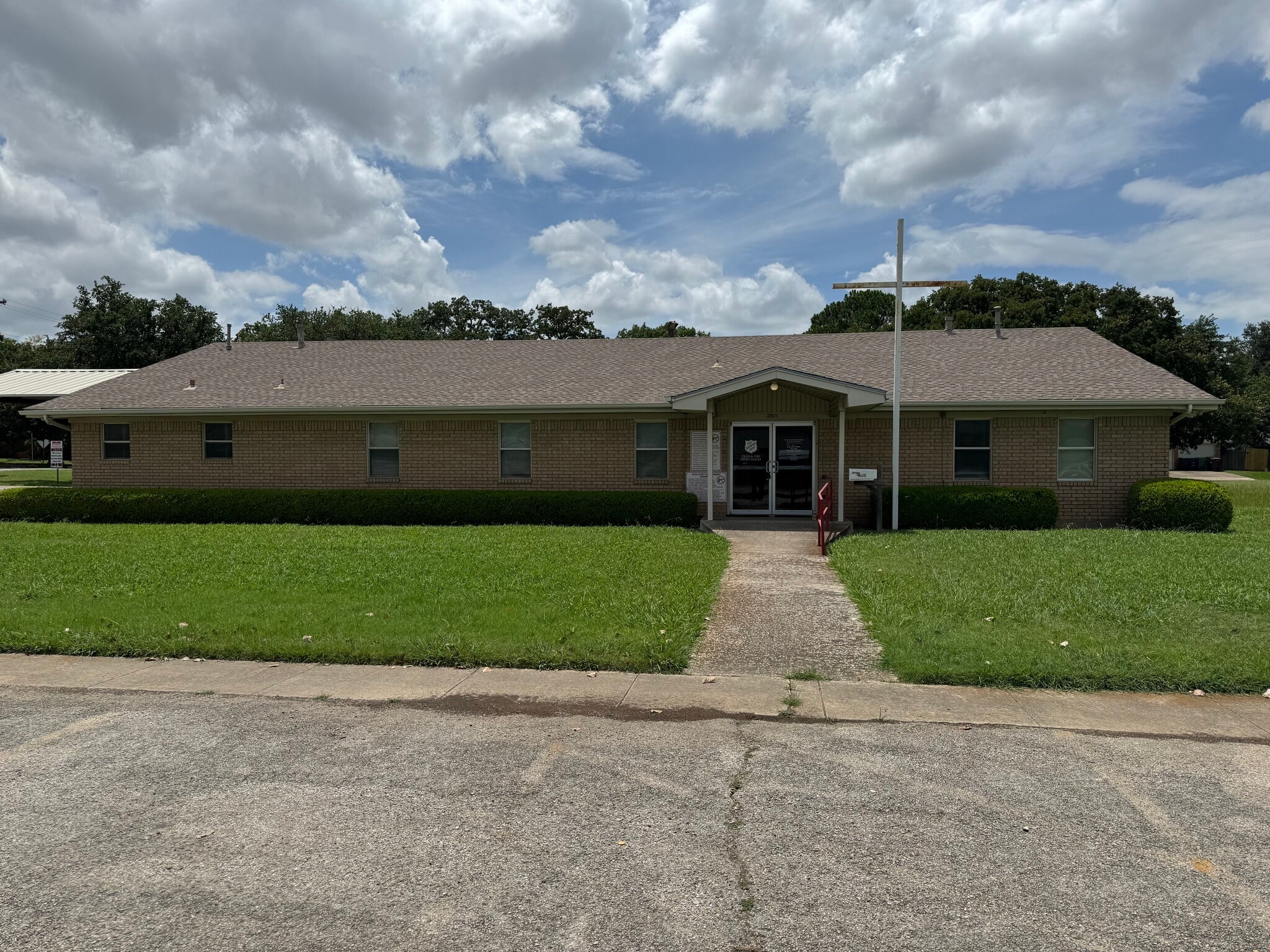 2801 N Elm St, Denton, TX for Sale