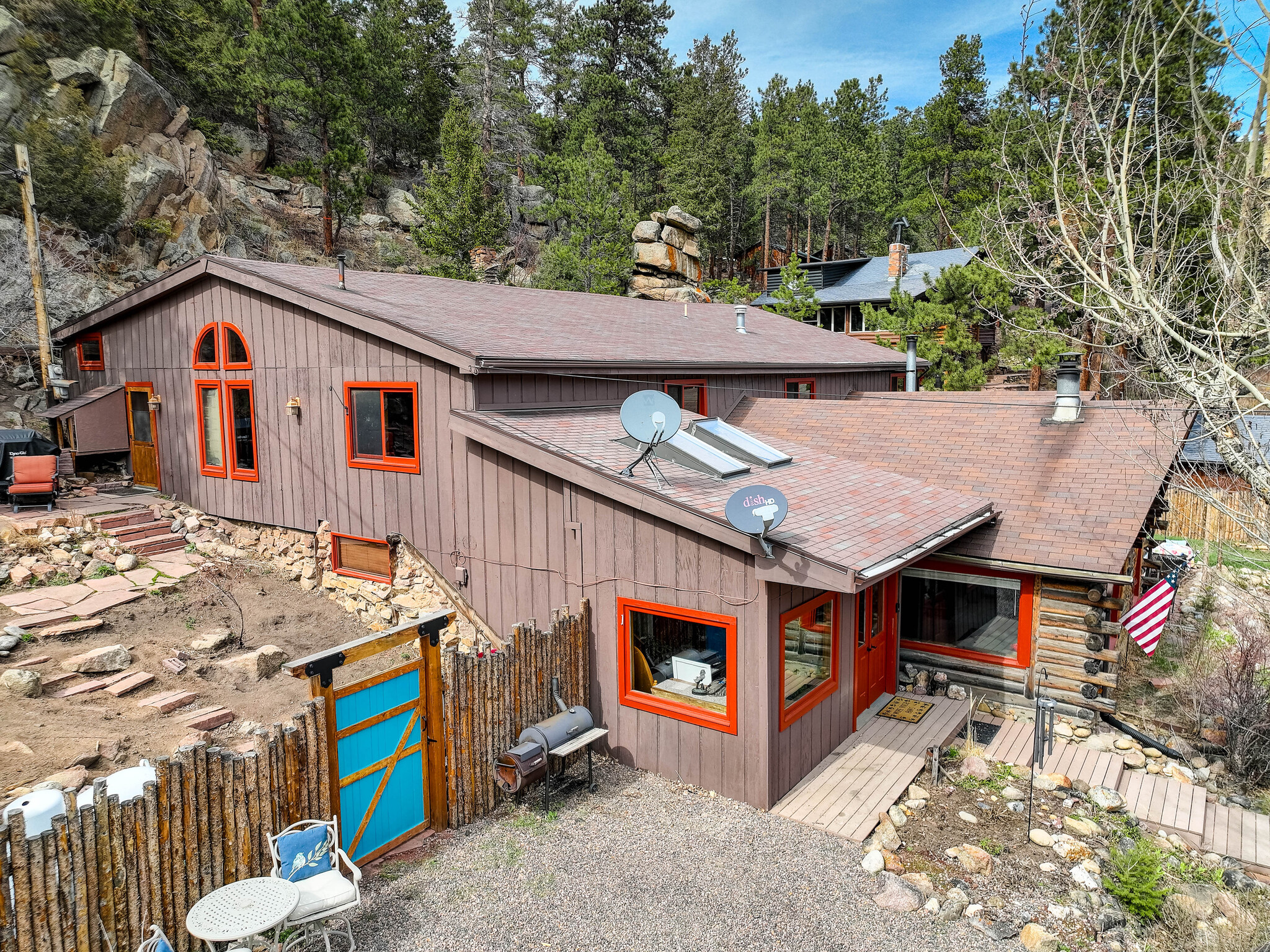 468 Riverside Dr, Lyons, CO for Sale