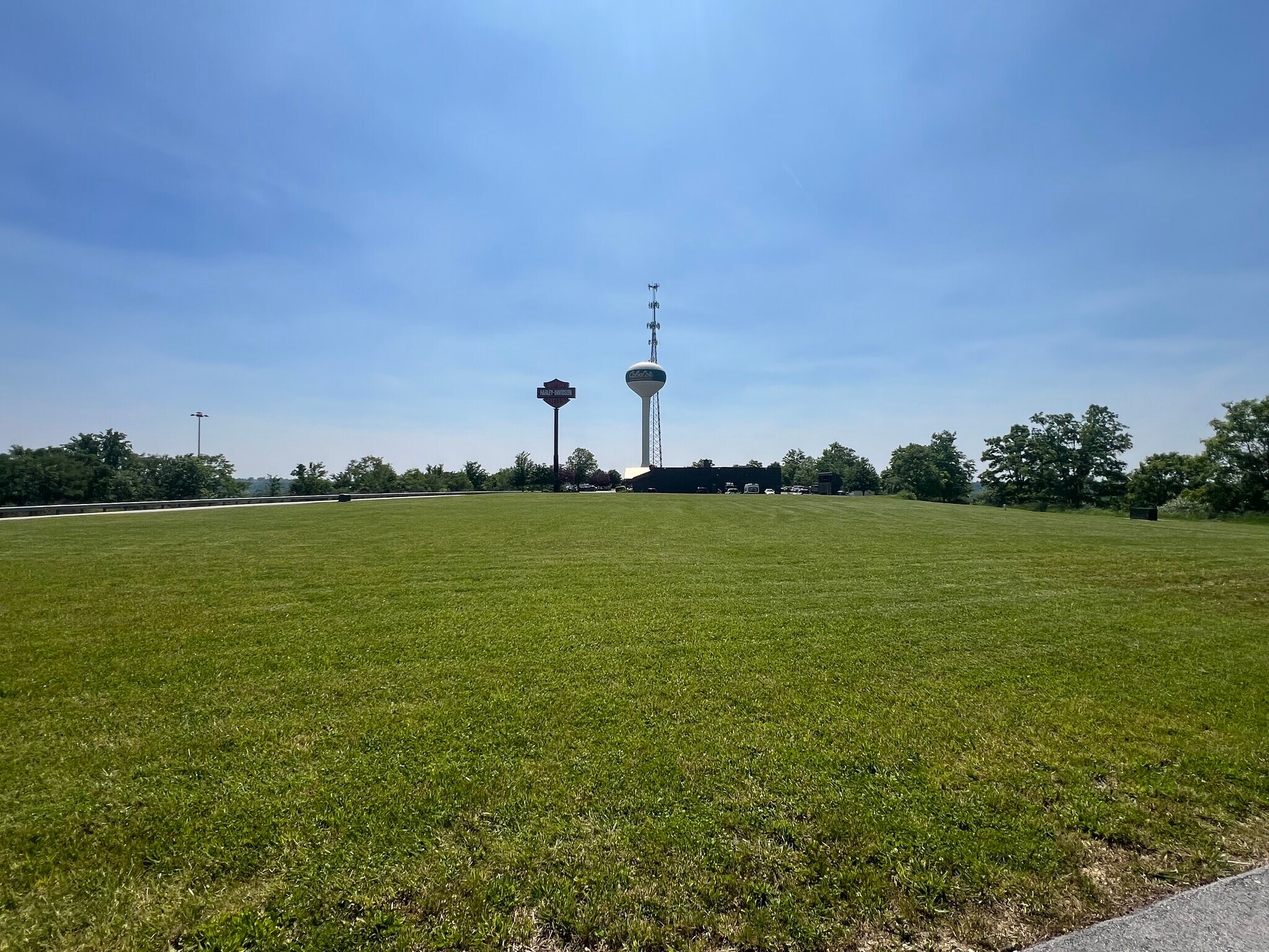 000 Fort Henry Rd, Triadelphia, WV for Sale