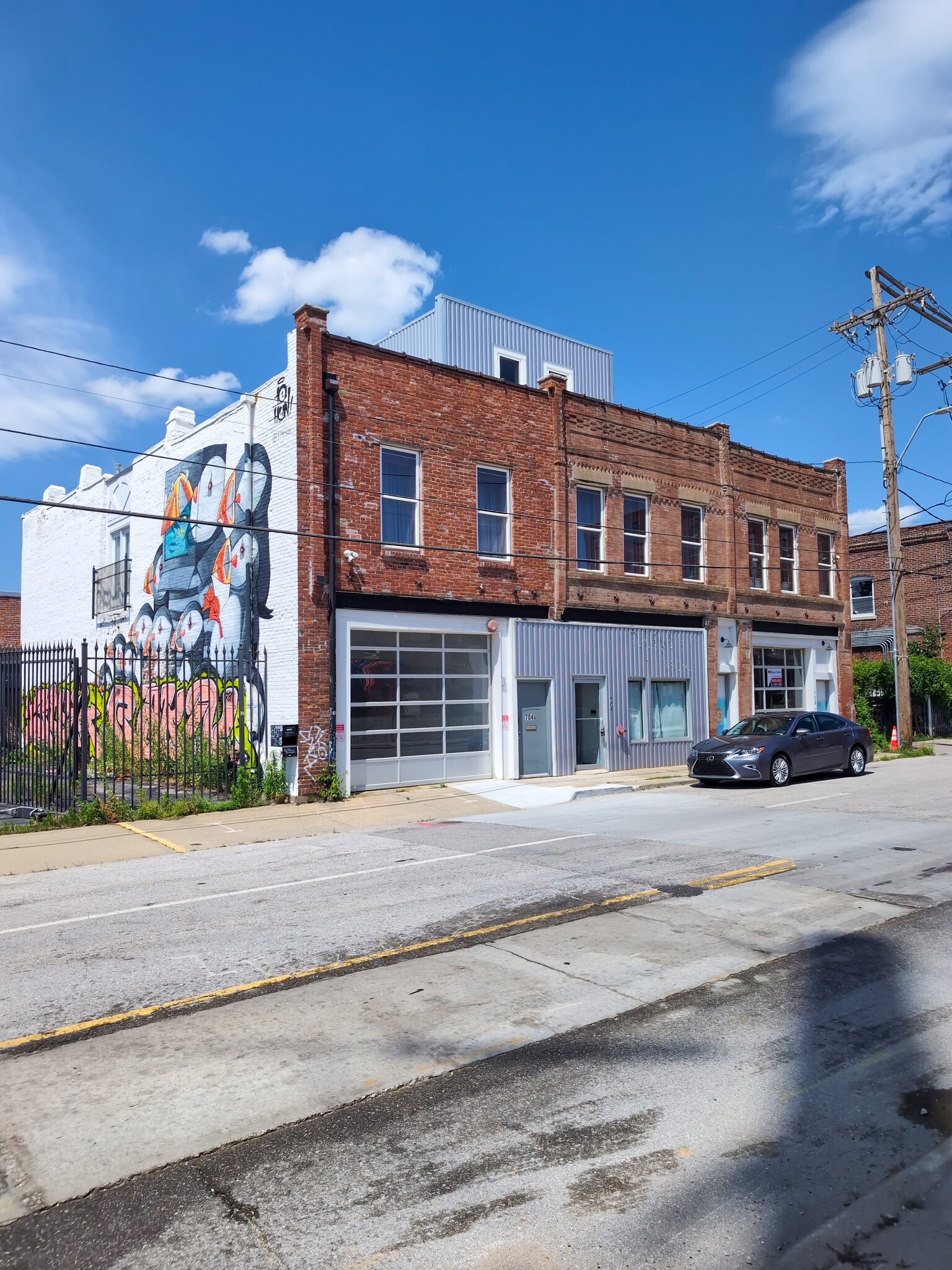 704 E 19th St, Kansas City, MO for Sale