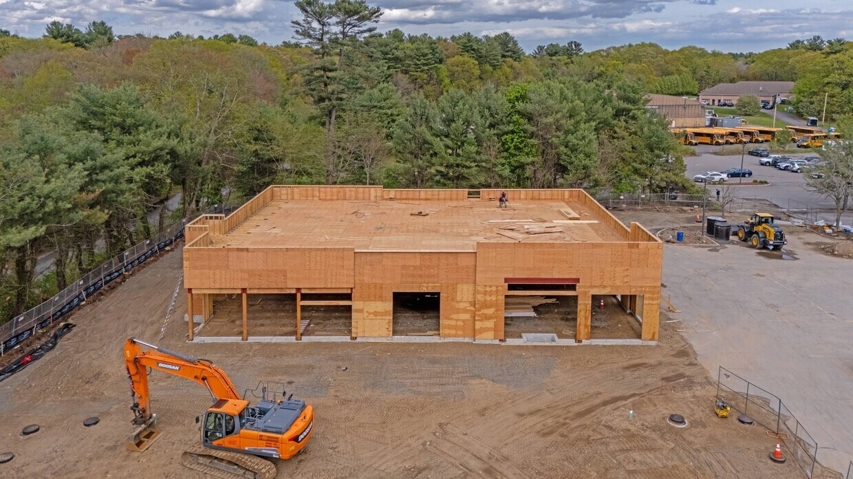 208 Main St, Wilmington, MA for Sale