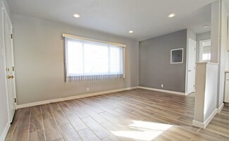 7229-7233 Lockwood St  