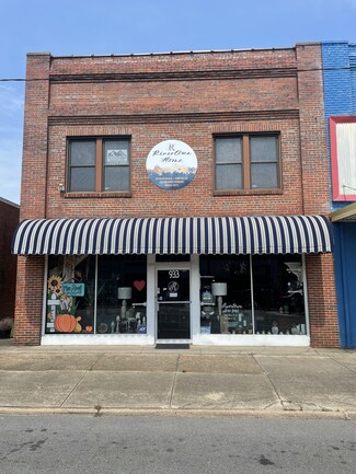 Roanoke Rapids, NC Storefront Retail/Office - 933 Roanoke Ave