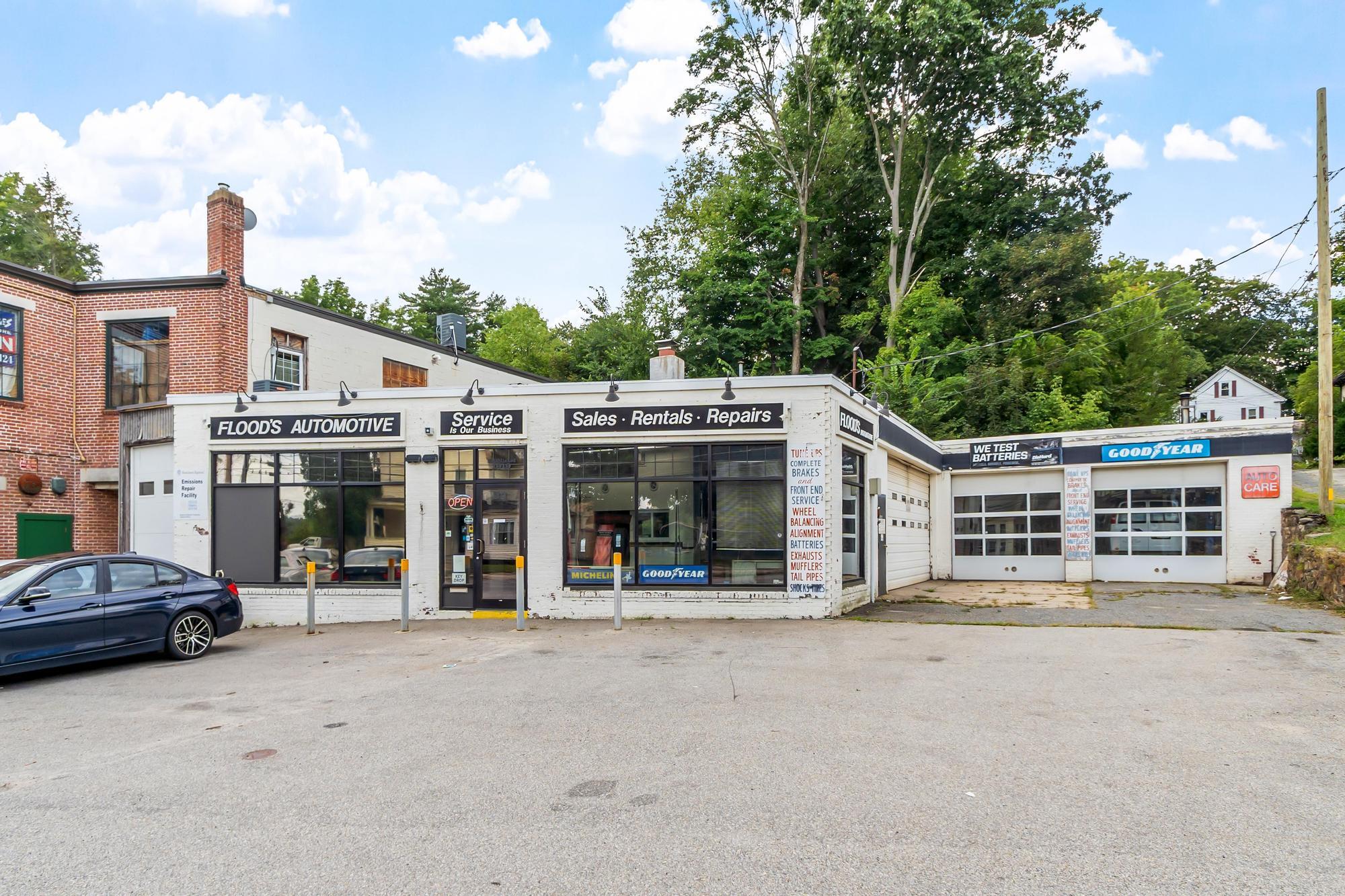 93 Hamilton St, Southbridge, MA for Sale