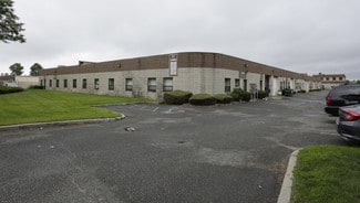 Bay Shore, NY Industrial - 66 S 2nd St