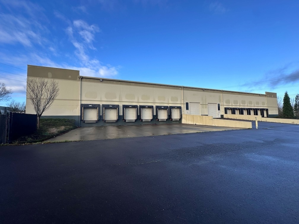 14816 SW Century Dr, Sherwood, OR for Rent