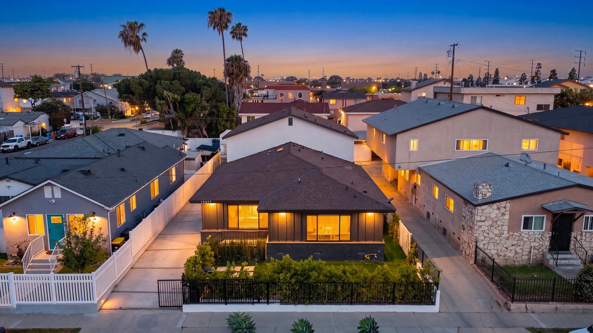 12527 Cranbrook Ave, Hawthorne, CA for Sale