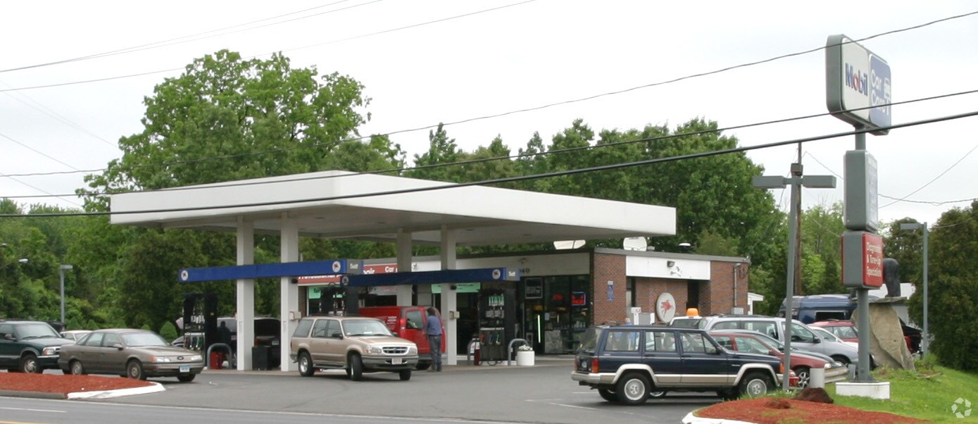 940 Cromwell Ave Rocky Hill, CT 06067 Retail Property for Lease on