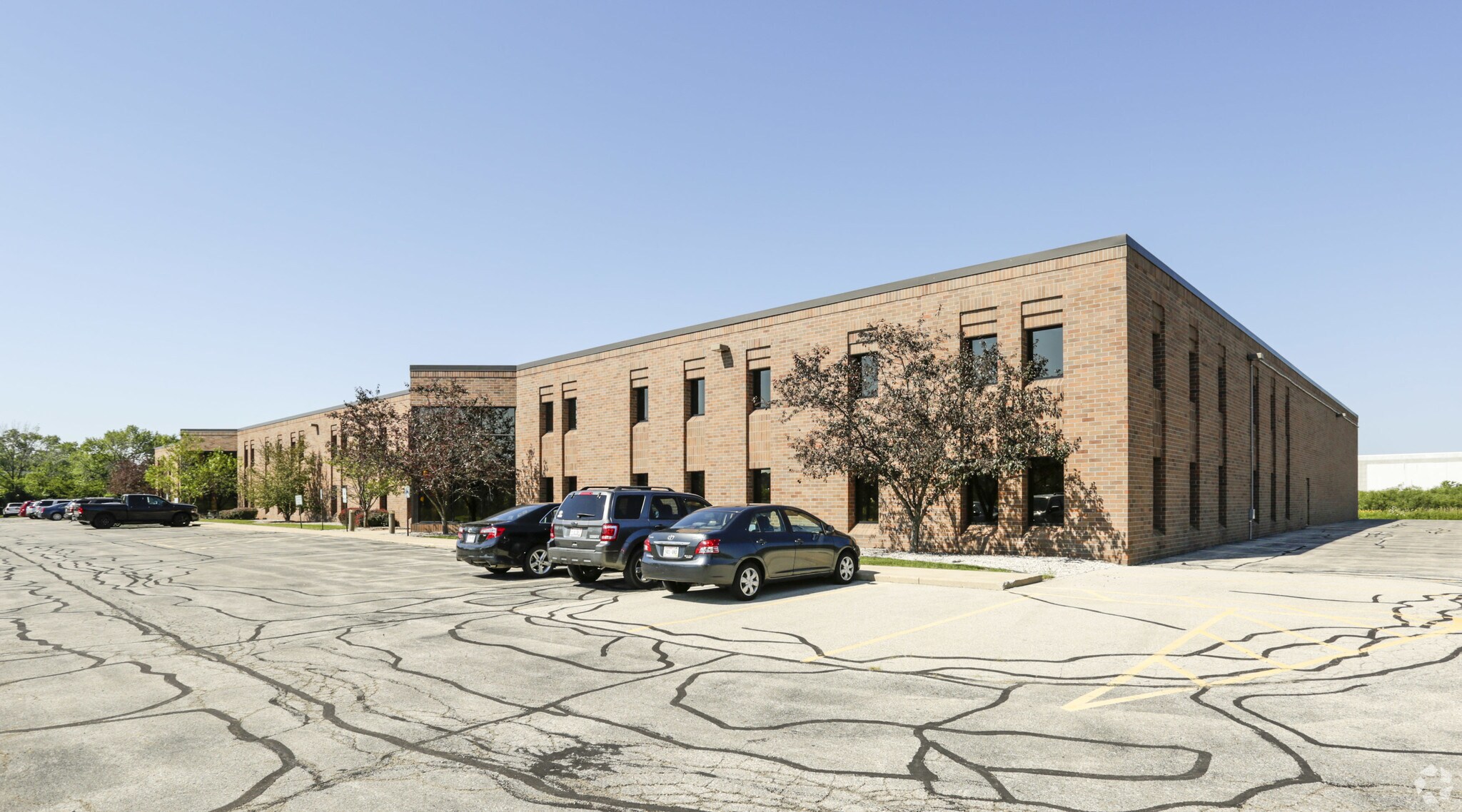 5325 S Moorland Rd New Berlin, WI 53151 Industrial Property for Lease