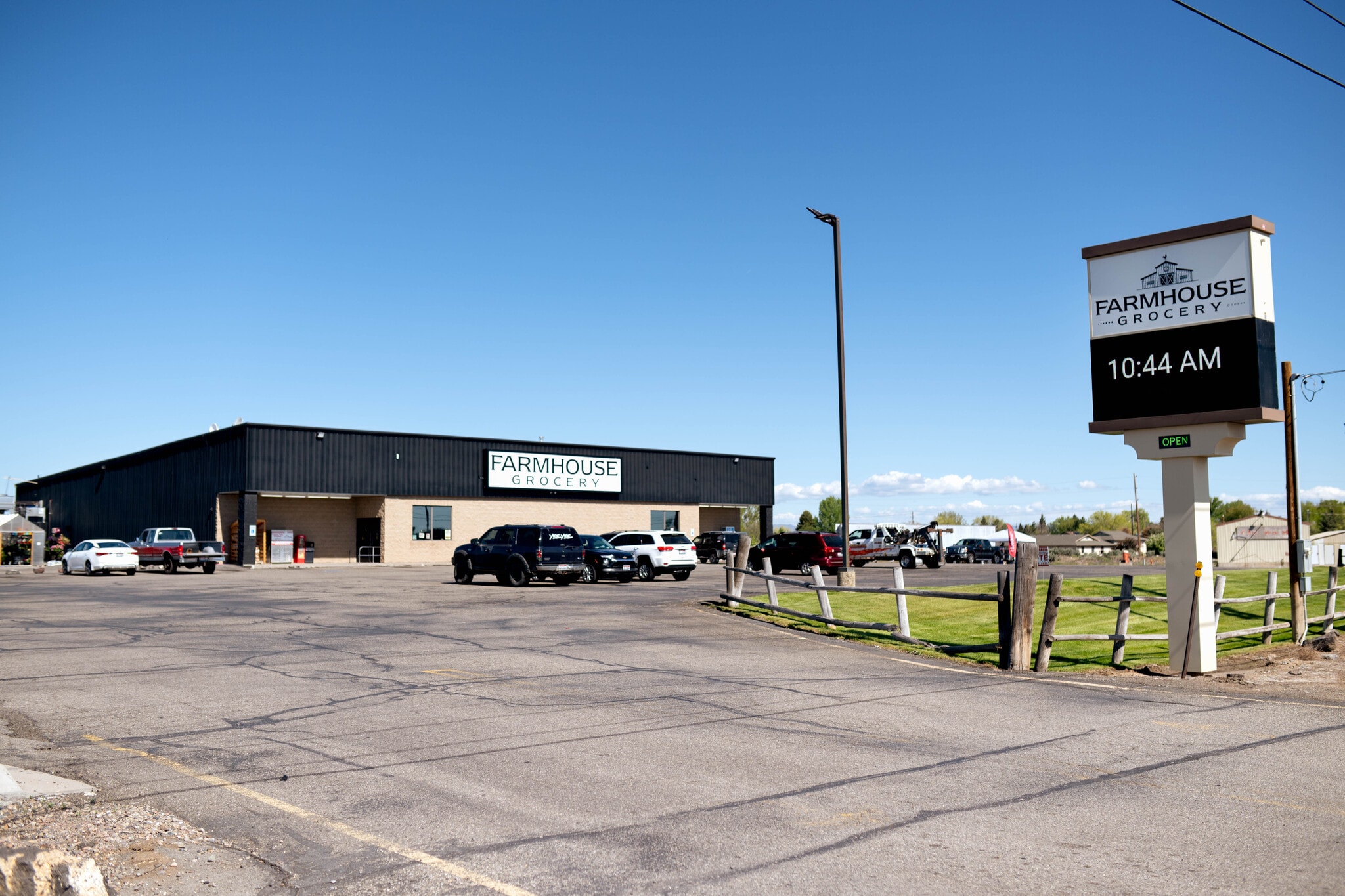 904 S Greenwood St, Shoshone, ID for Sale