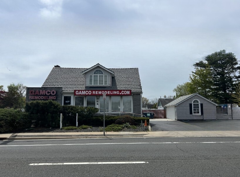 964 Sunrise Hwy, West Babylon, NY for Sale