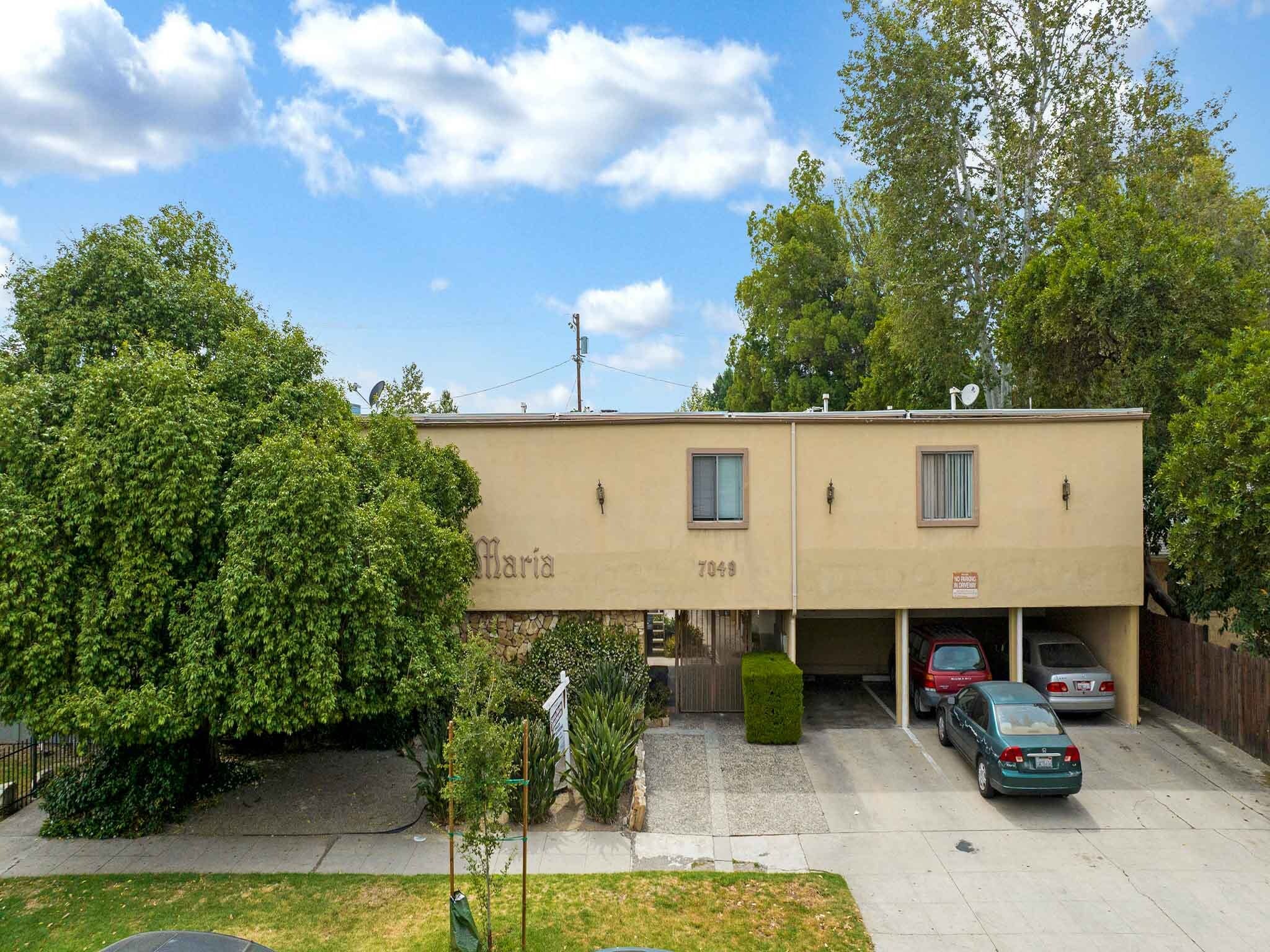 7049 Vassar Ave, Canoga Park, CA for Sale