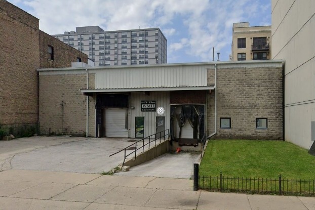 822 W Wilson Ave, Chicago, IL for Rent