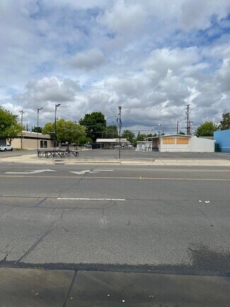 Merced, CA Office - 61 W 16th St