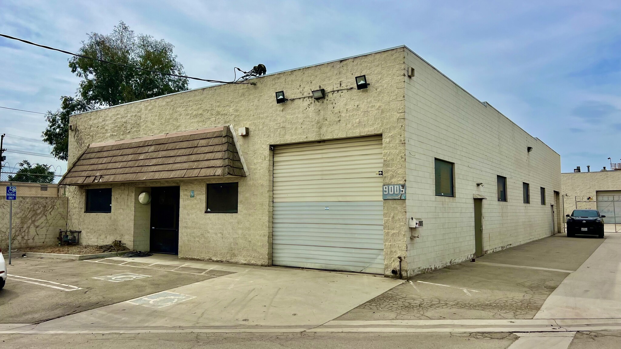 9003-9005 Norris Ave, Sun Valley, CA for Rent