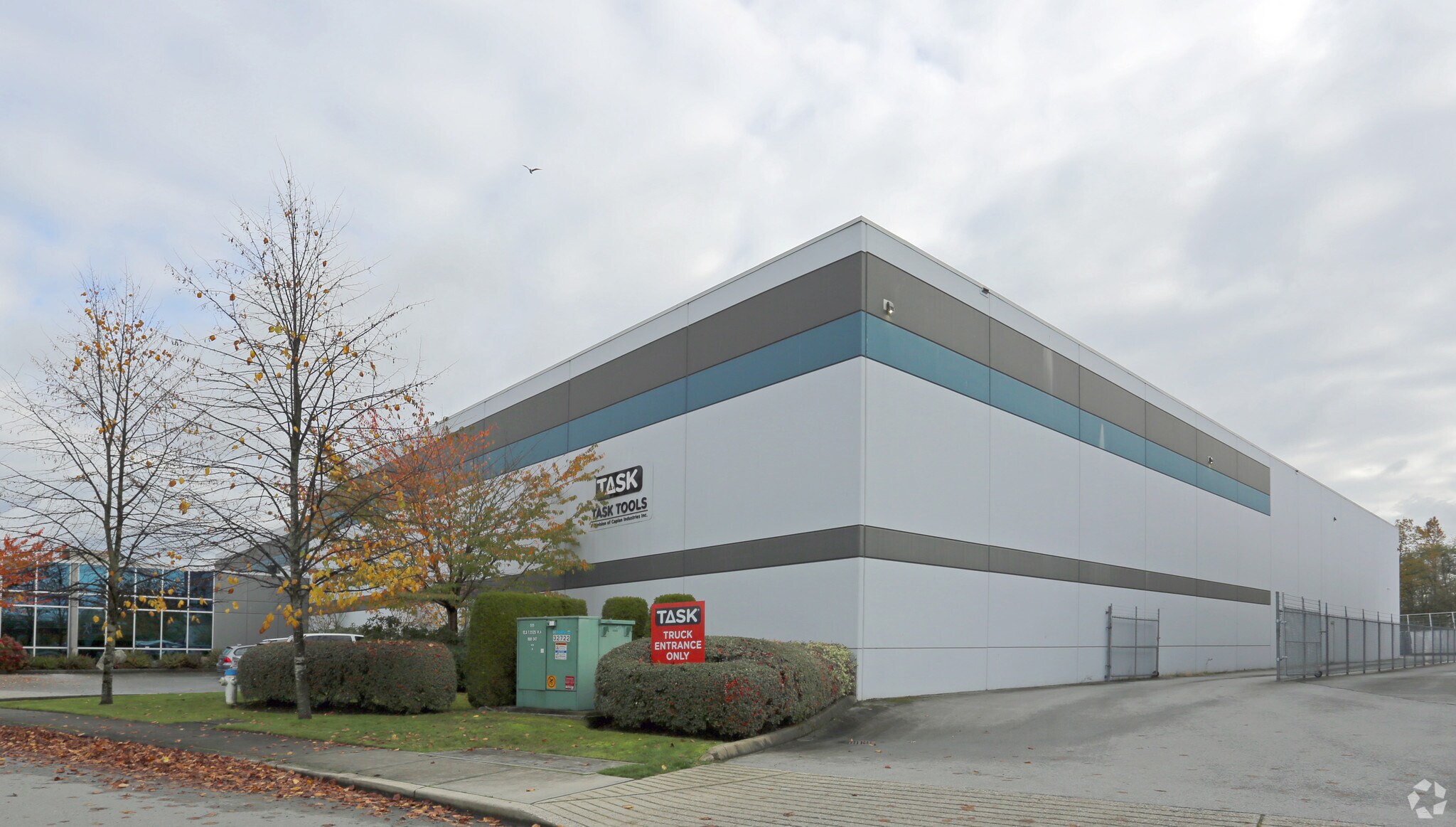 6800 Dennett Pl, Delta, BC for Rent