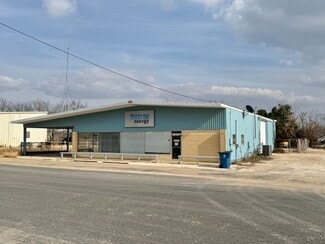 Fredericksburg, TX Flex - 107 S Lee St Fredericksburg, TX Flex - 107 S Lee St