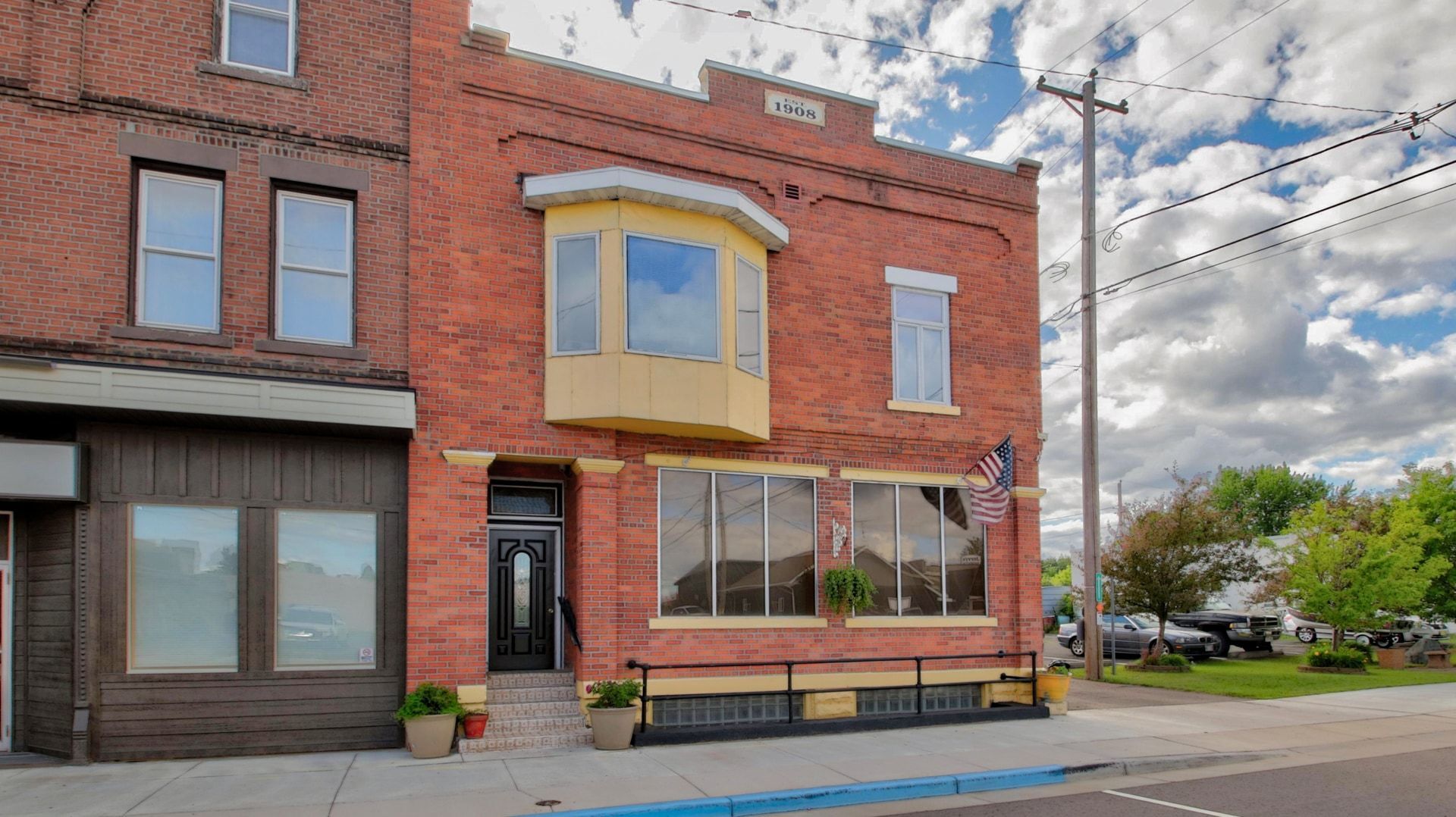 110 W 2nd St N, Ladysmith, WI for Sale