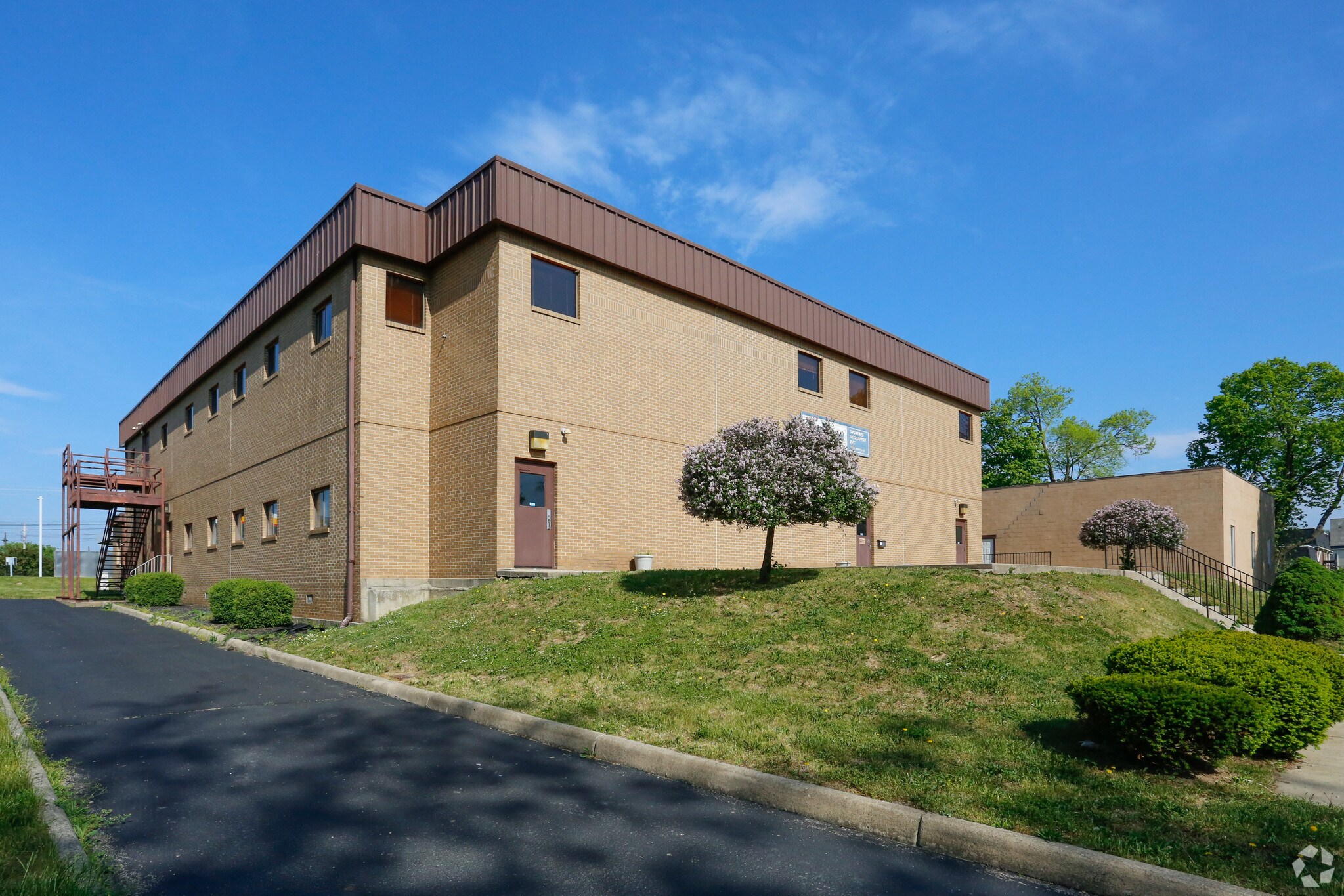 1340-1350 N Fairfield Rd, Dayton, OH for Sale