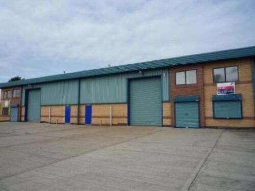 Buckingham Clos, Nuneaton, WAR for Rent