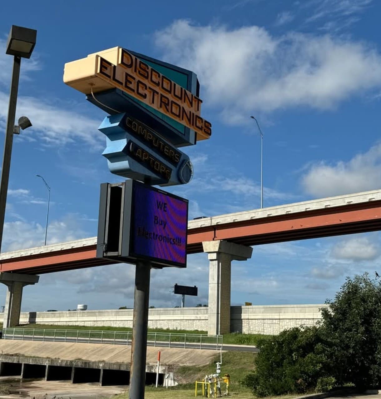 1001 S Interstate 35, Round Rock, TX for Rent