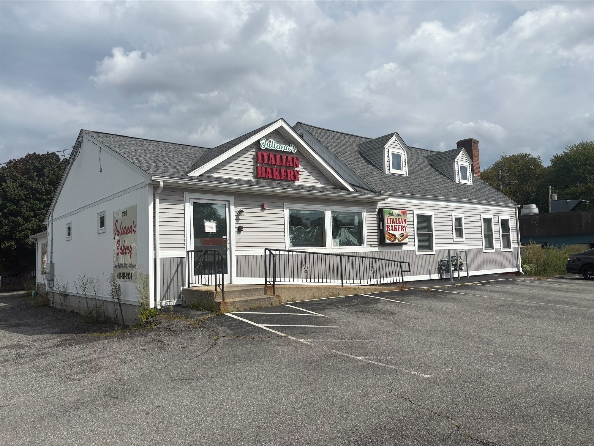 1181 High St, Cumberland, RI for Sale