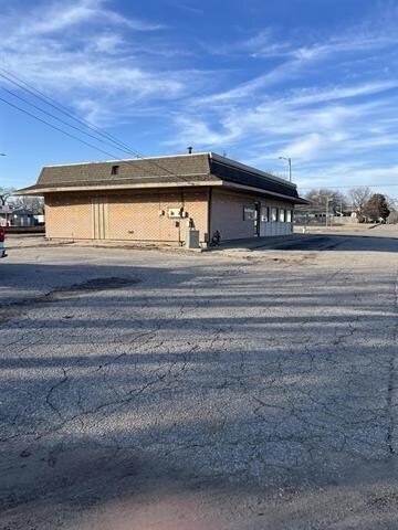 1425 W Central Ave, El Dorado, KS for Sale