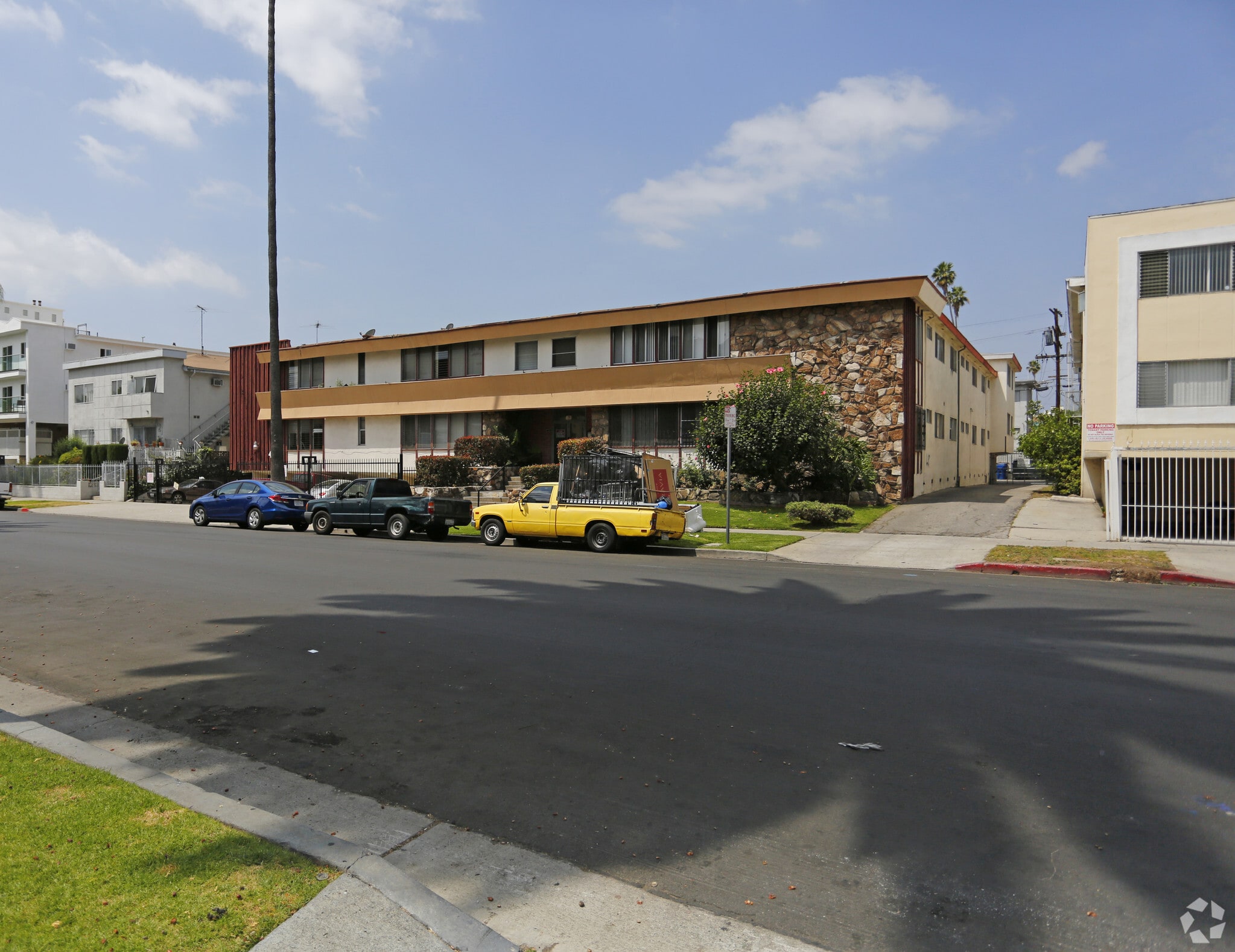 409 S Manhattan Pl, Los Angeles, CA for Sale