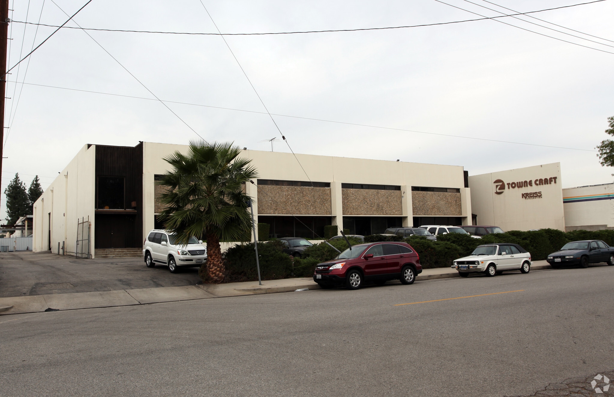 8929 Oso Ave, Chatsworth, CA for Rent