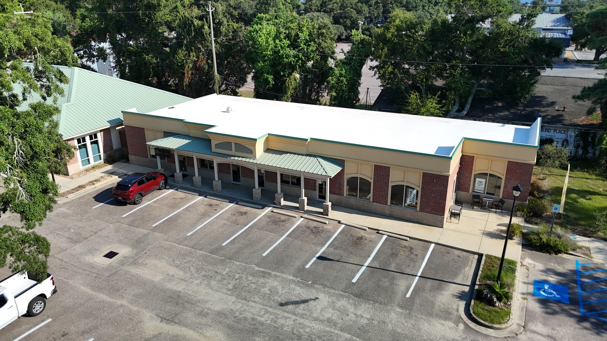 360 Courthouse Rd, Gulfport, MS for Sale