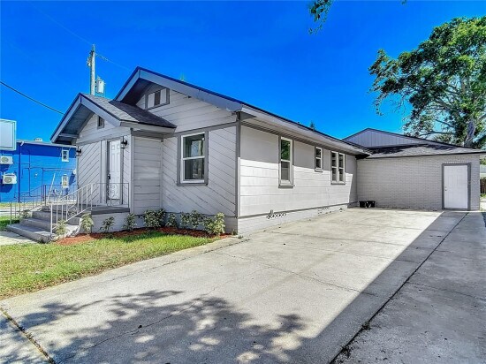 547 N Ridgewood Ave, Daytona Beach, FL for Sale