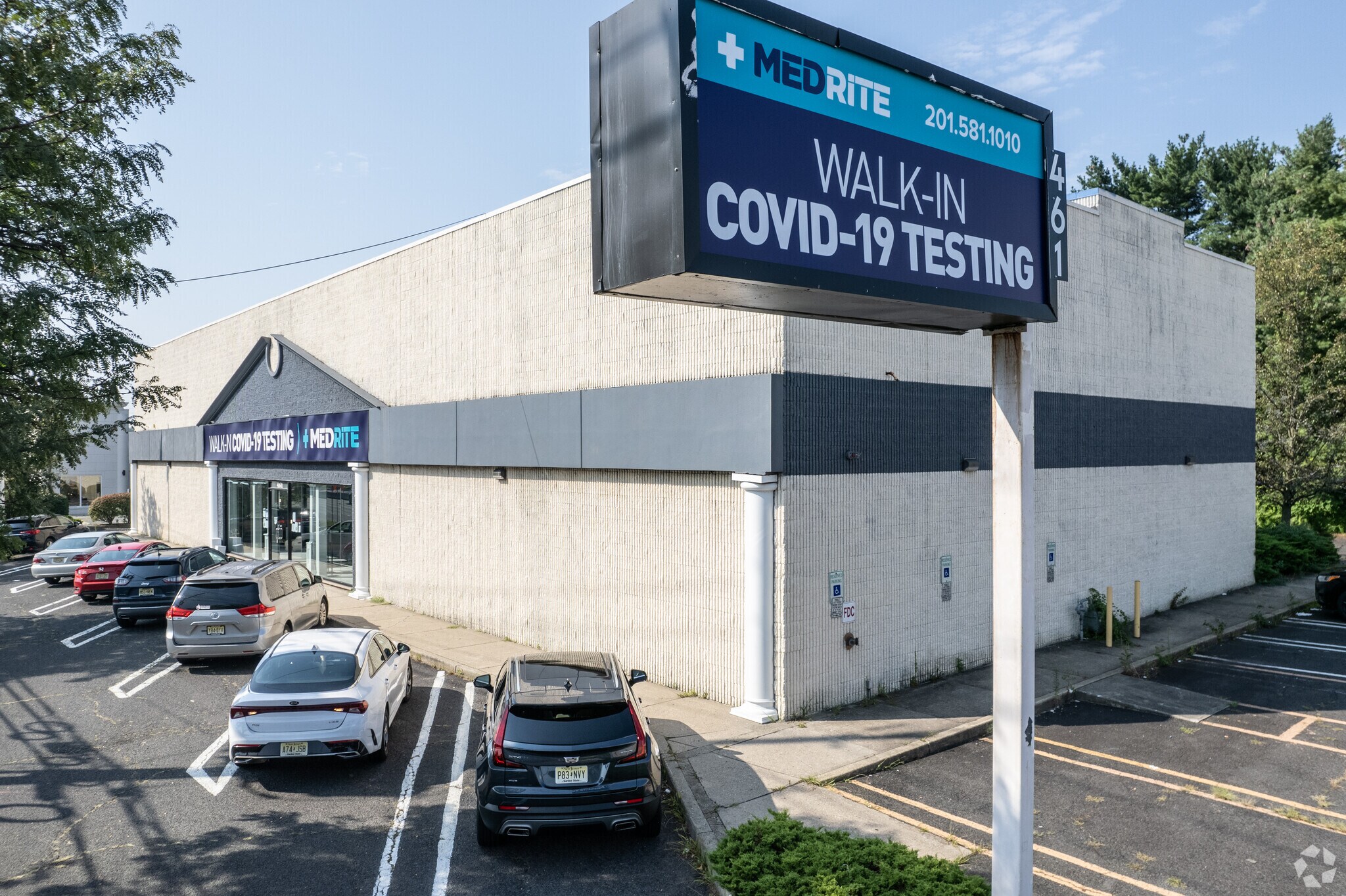 461 Route 17 Paramus, NJ 07652 Retail Property for Lease on