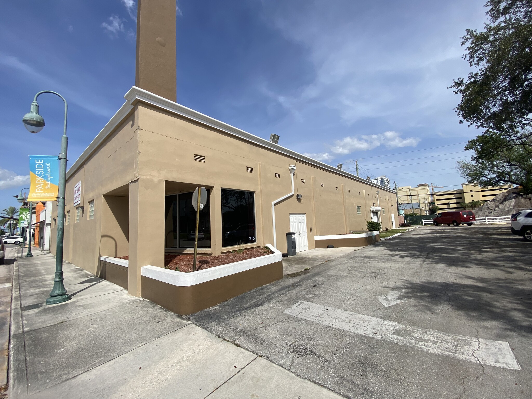 215-235 S 21st Ave, Hollywood, FL for Rent