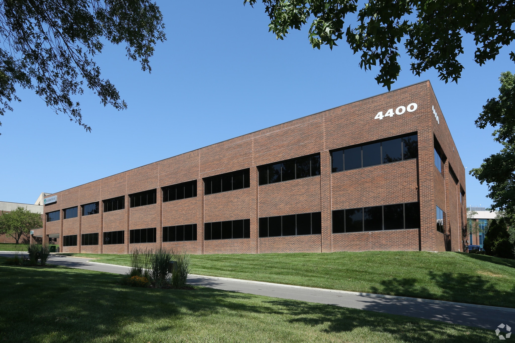 4400 Shawnee Mission Pky, Fairway, KS for Rent