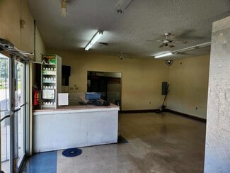 Bowling Green, FL Retail - 4837 Martin Luther King Dr