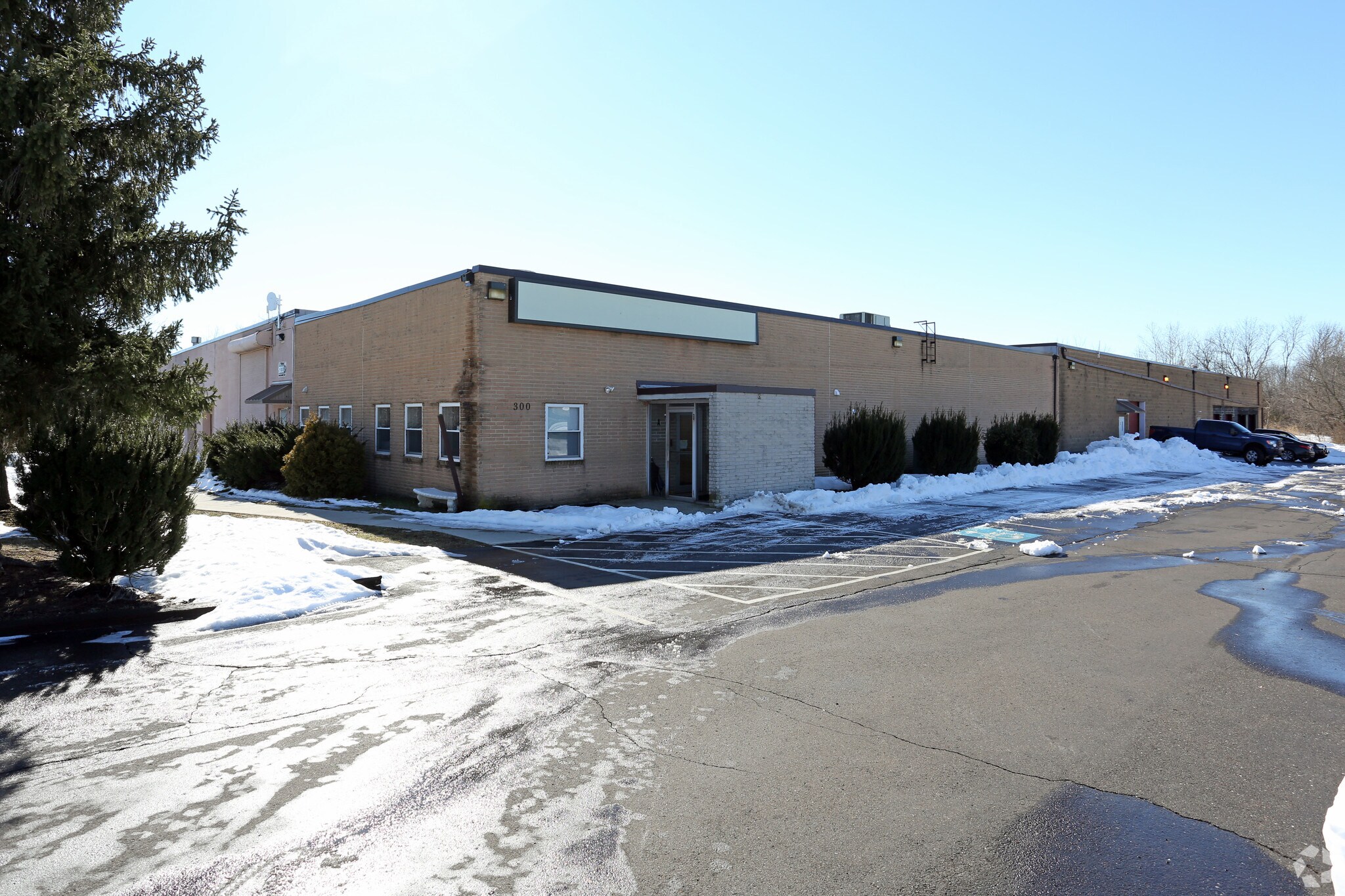 300 Enterprise Ln, Colmar, PA for Sale