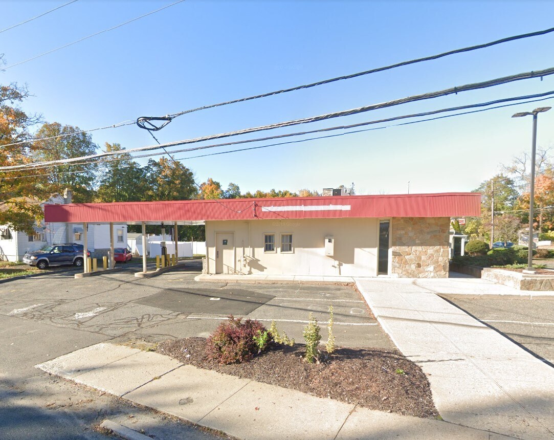 31 Grassy Plain St Bethel, CT 06801 Retail Property for Lease on