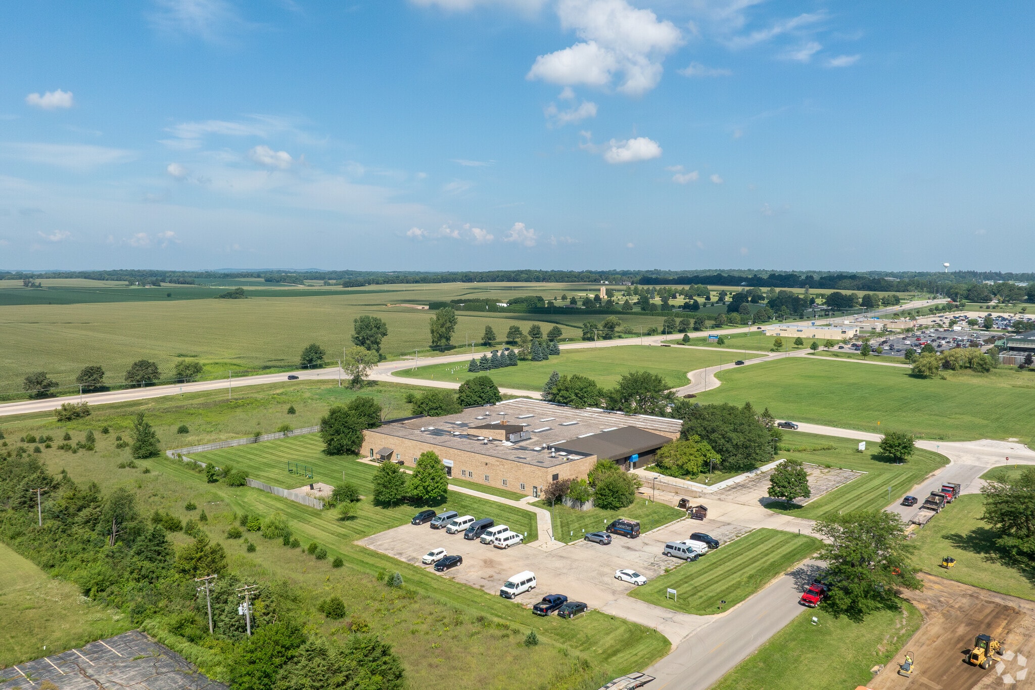701 W Lamm Rd, Freeport, IL for Sale
