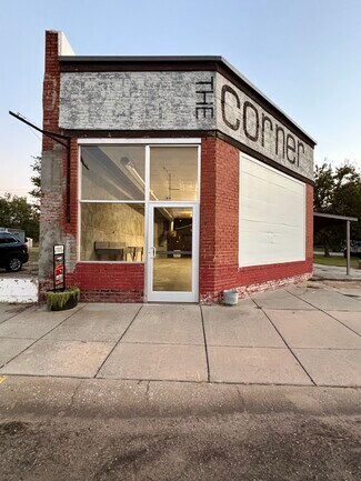 Lexington, OK Freestanding - 132 W Broadway St
