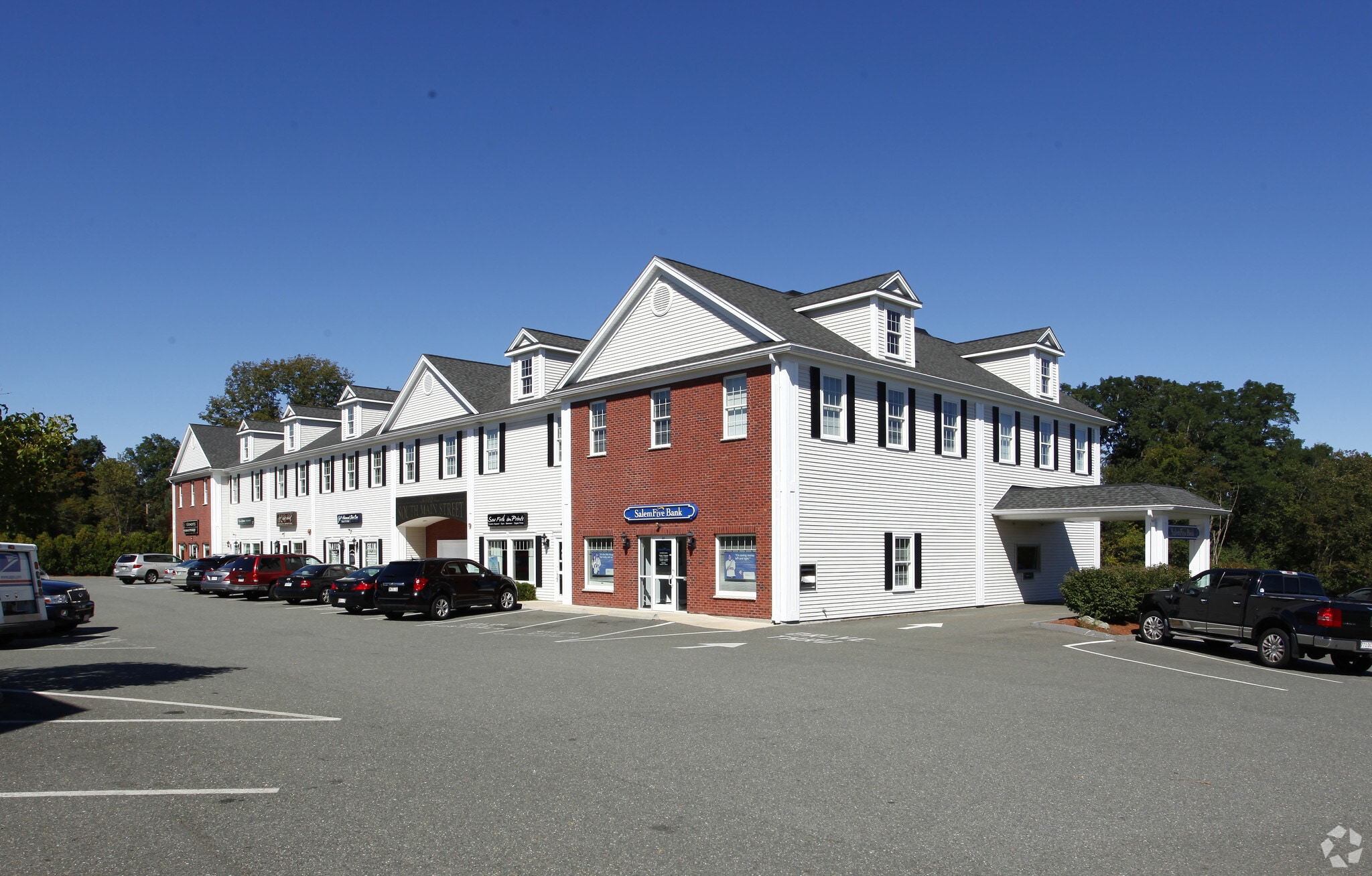 100 S Main St, Middleton, MA for Rent