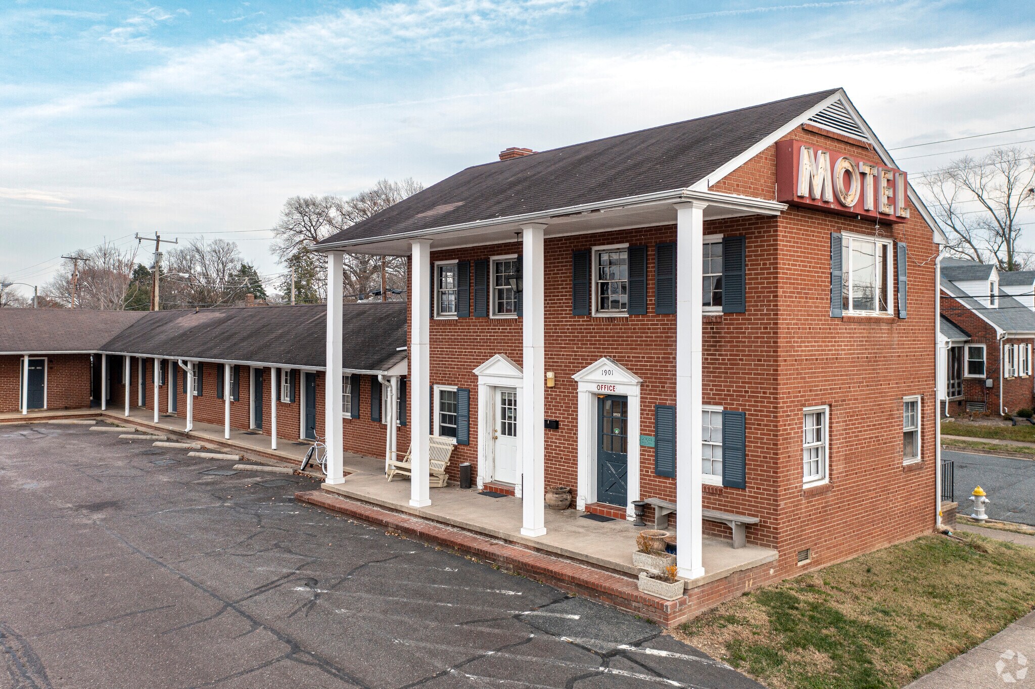 1901 Augustine Ave Fredericksburg, VA 22401 Hospitality Property for