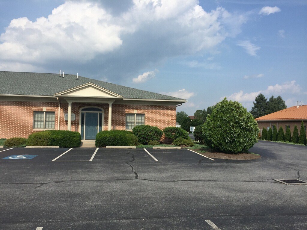13 Brookwood Ave Carlisle, PA 17015 Office Property for Sale on