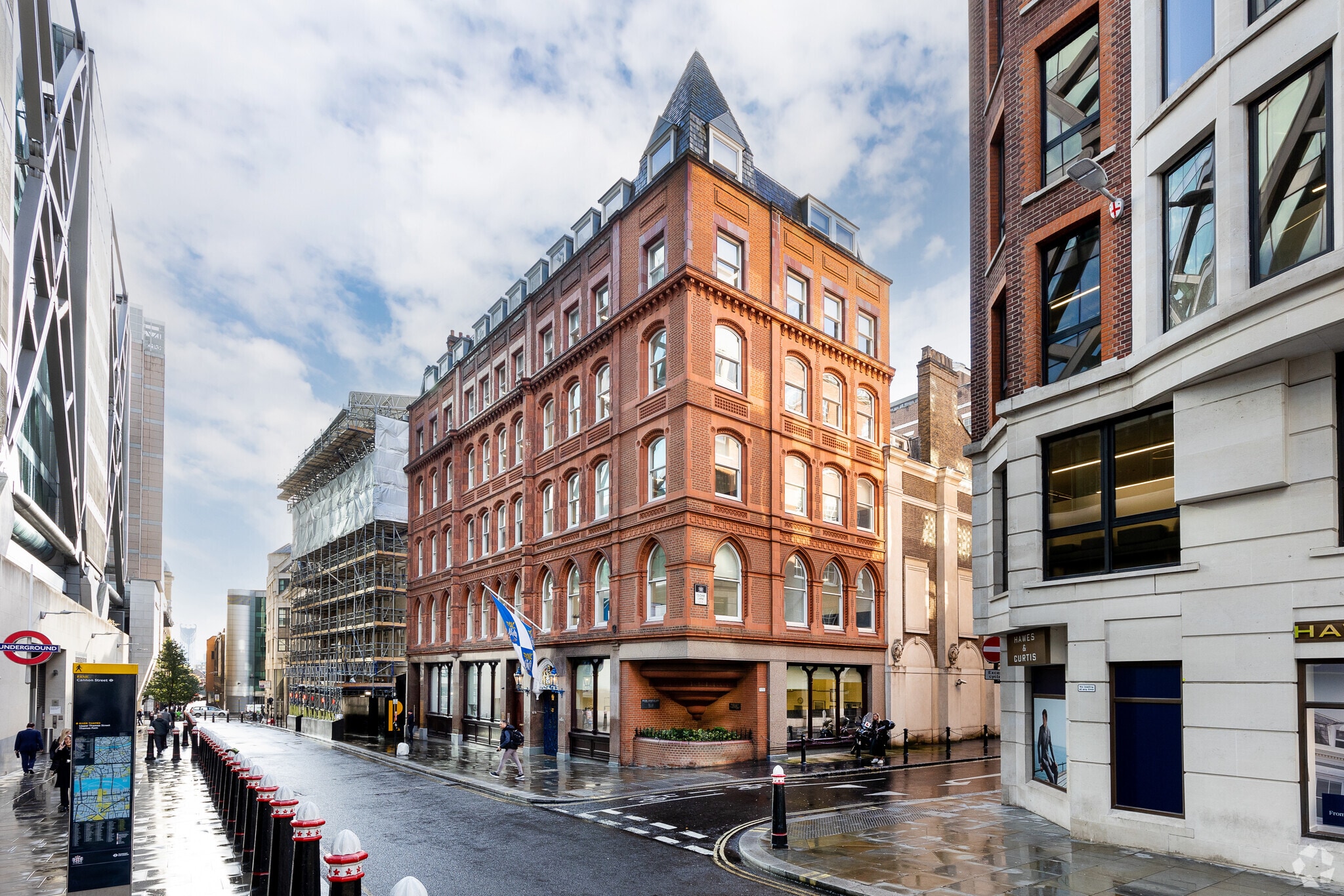 6 Dowgate Hl, London, LND for Rent