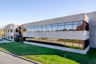Baie-d'urfe, QC Industrial - 22000-22200 Aut Transcanadienne