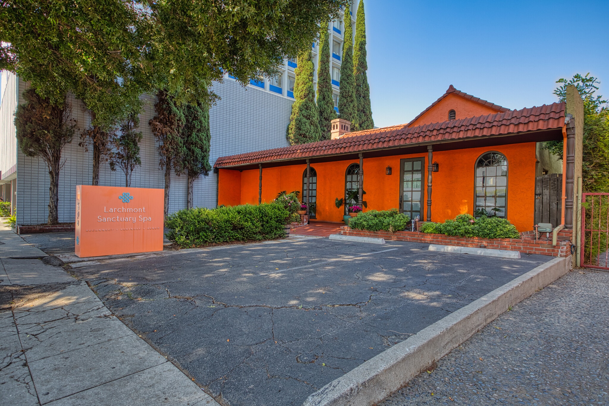331 N Larchmont Blvd, Los Angeles, CA for Sale