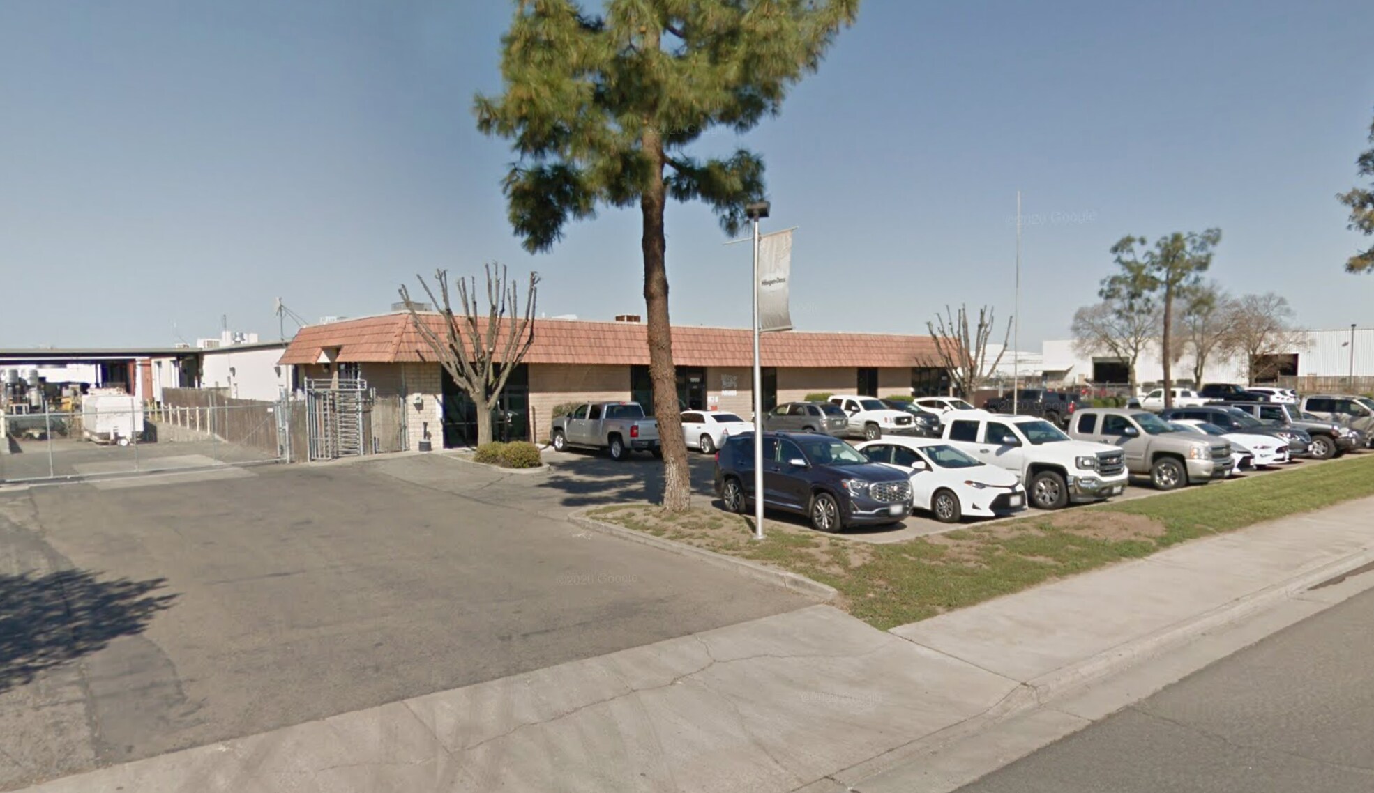 1999 S Blackstone St Tulare, CA 93274 Office Property for Lease on