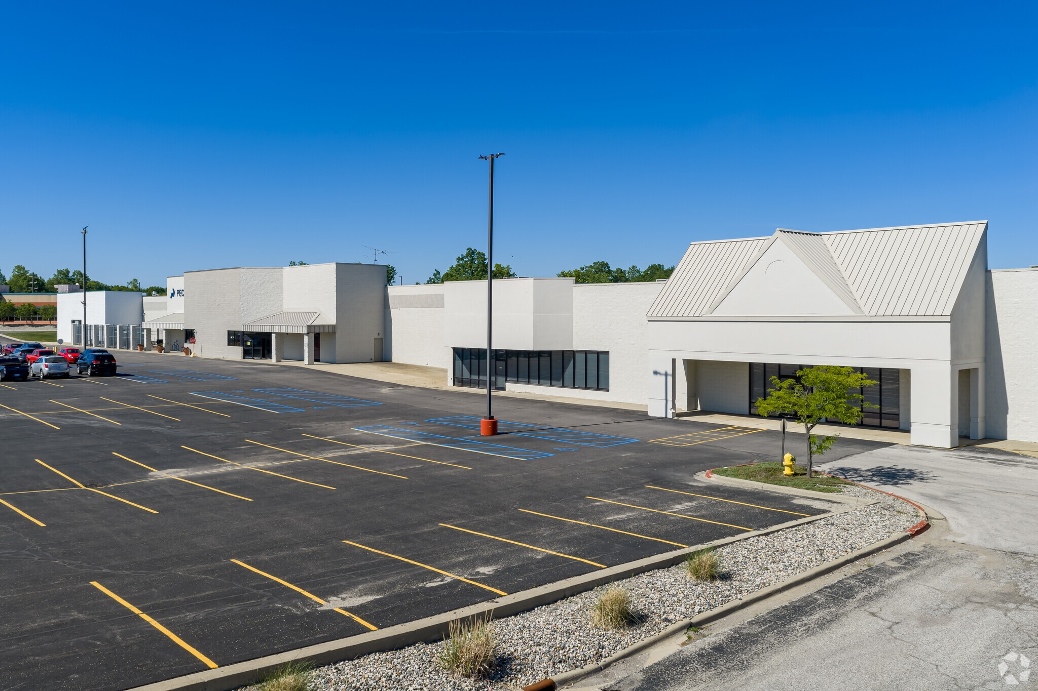 3080 S Linden Rd, Flint, MI for Sale