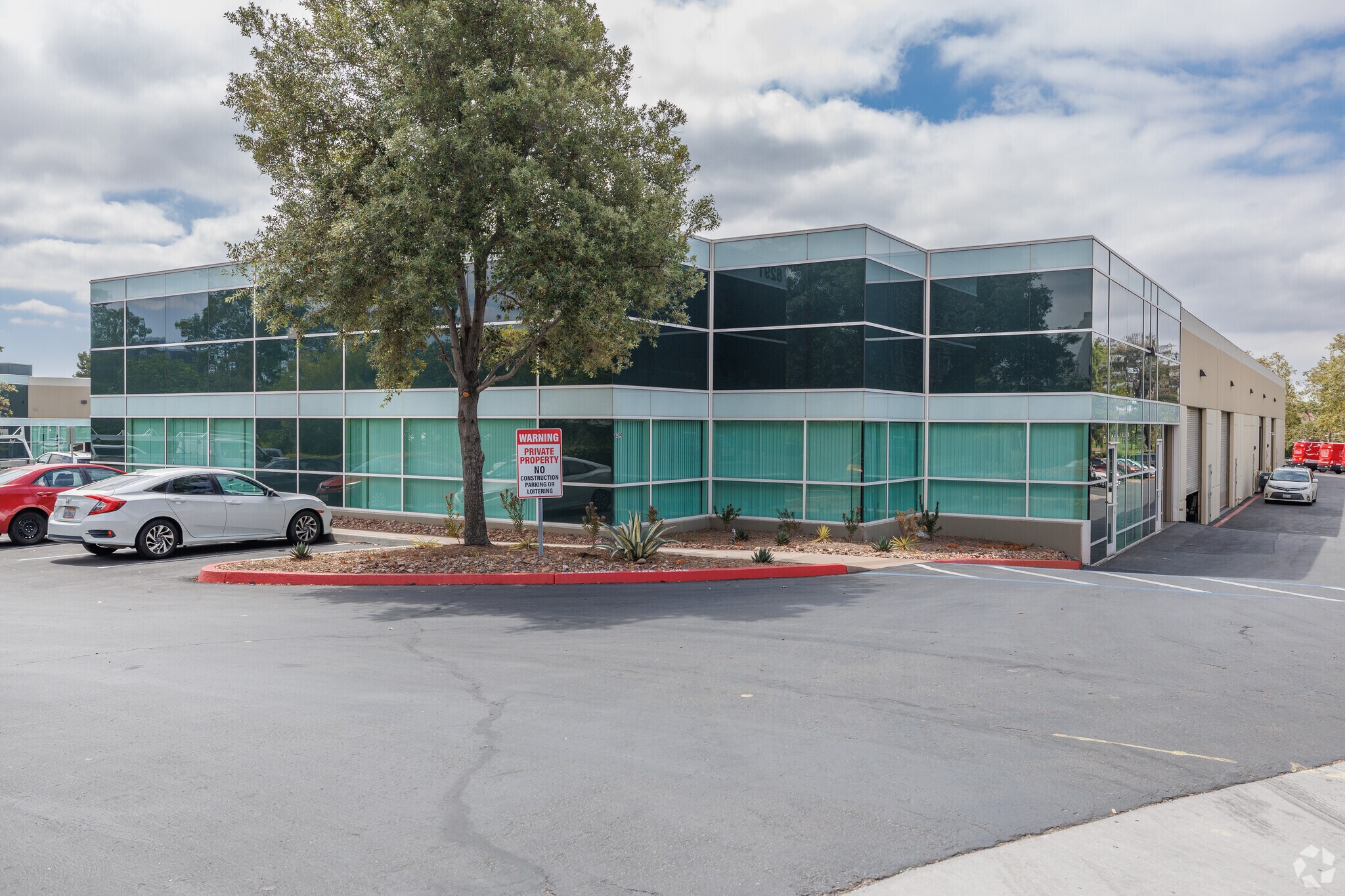 8291 Aero Pl, San Diego, CA for Rent