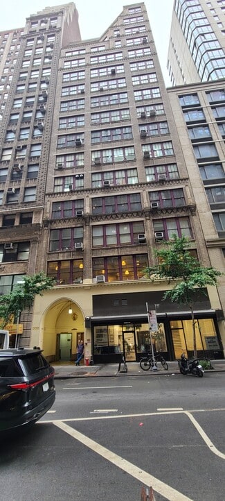 New York, NY Office, Retail - 306 W 38th St