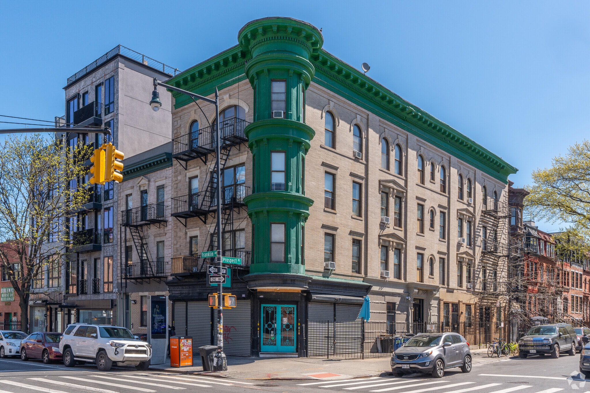 685-687 Franklin Ave, Brooklyn, NY for Rent